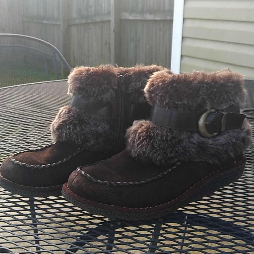 Brown fur booties size 8.5
